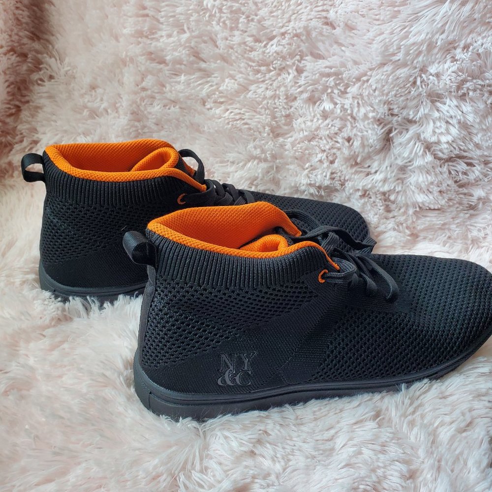 New- Knit Chukka Sneaker, vibrant orange and black